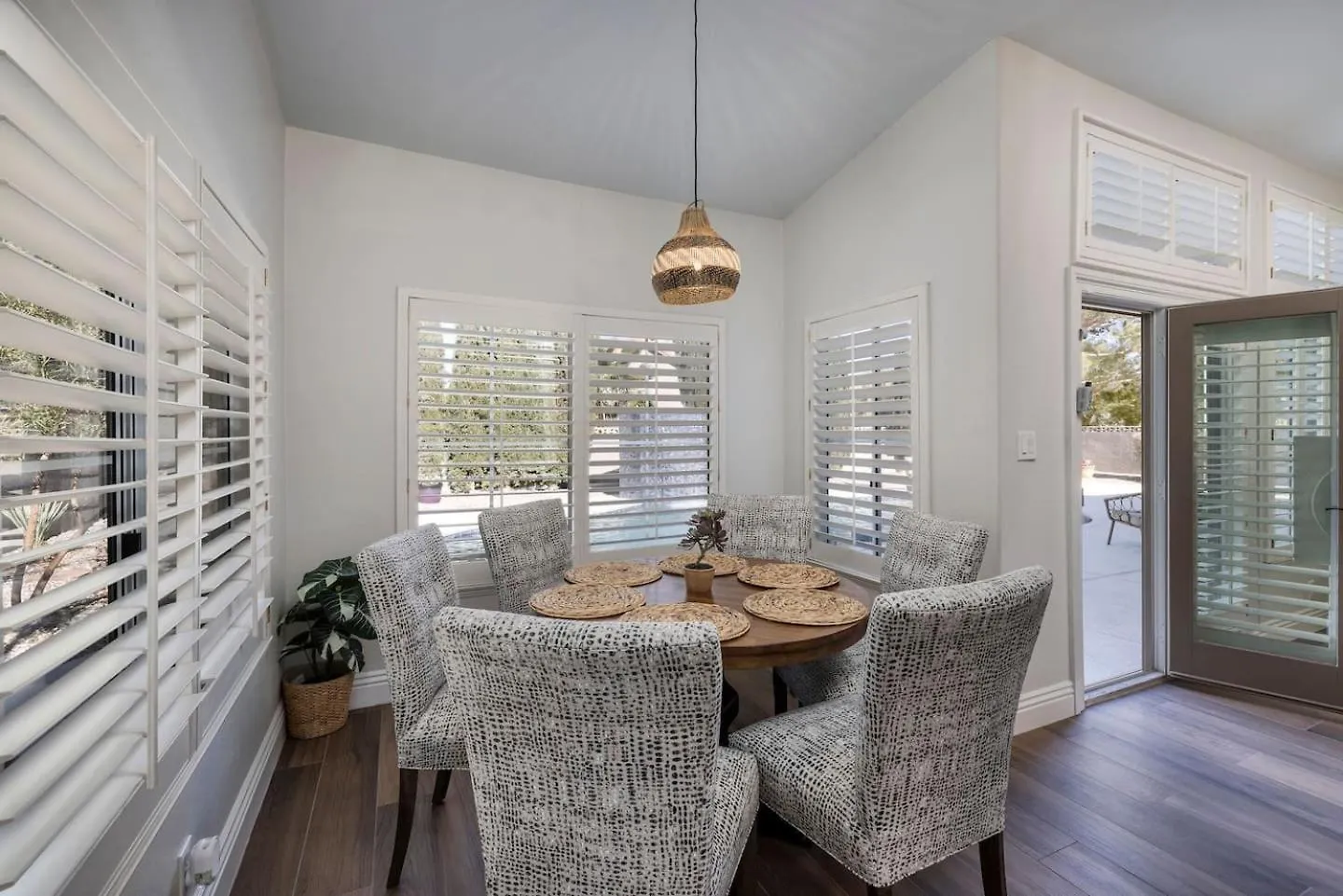 بيت للعطل Brand New Listing Modern Hacienda Home Heated Pool لاس فيغاس