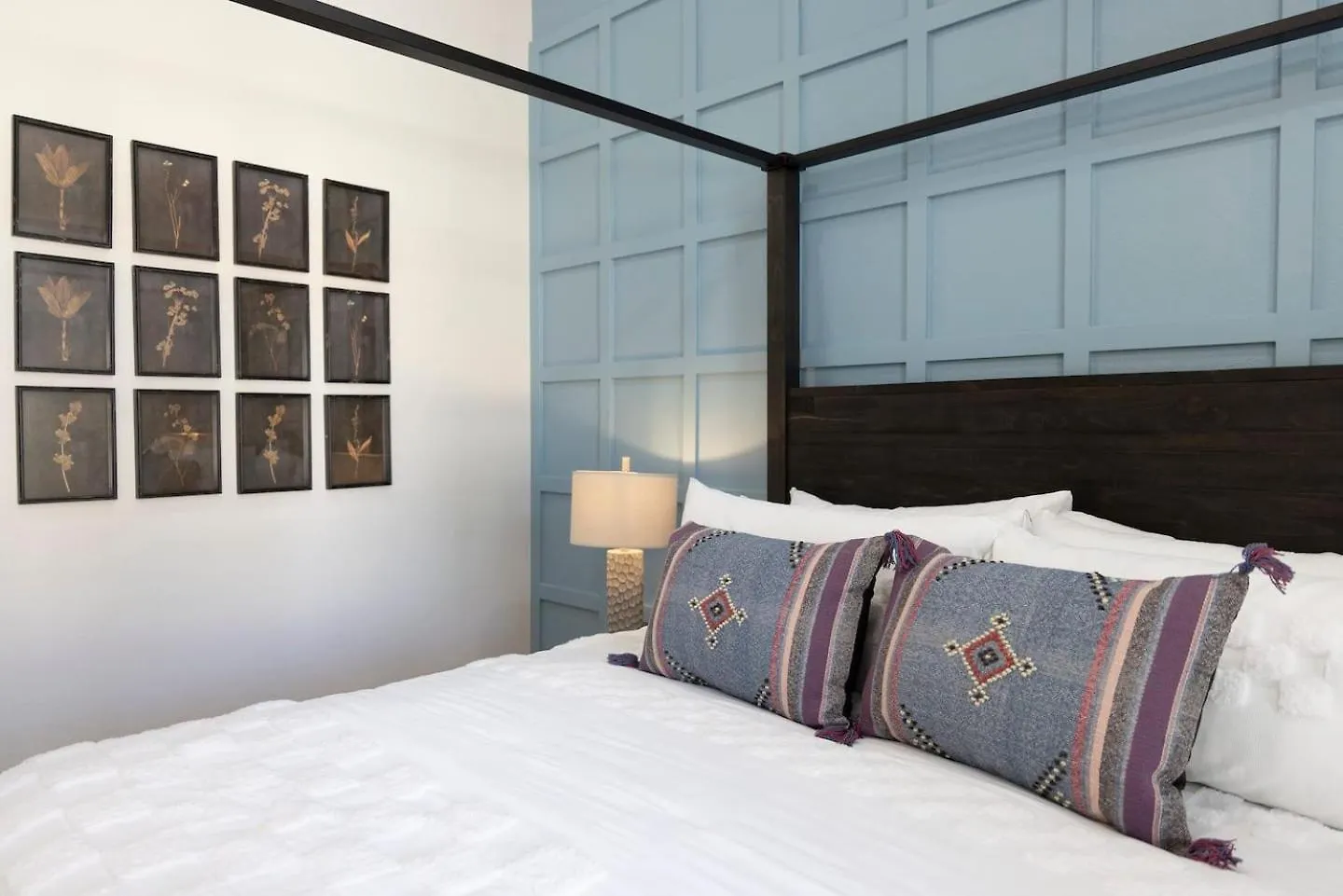 Brand New Listing Modern Hacienda Home Heated Pool Las Vegas 0*,  ABD
