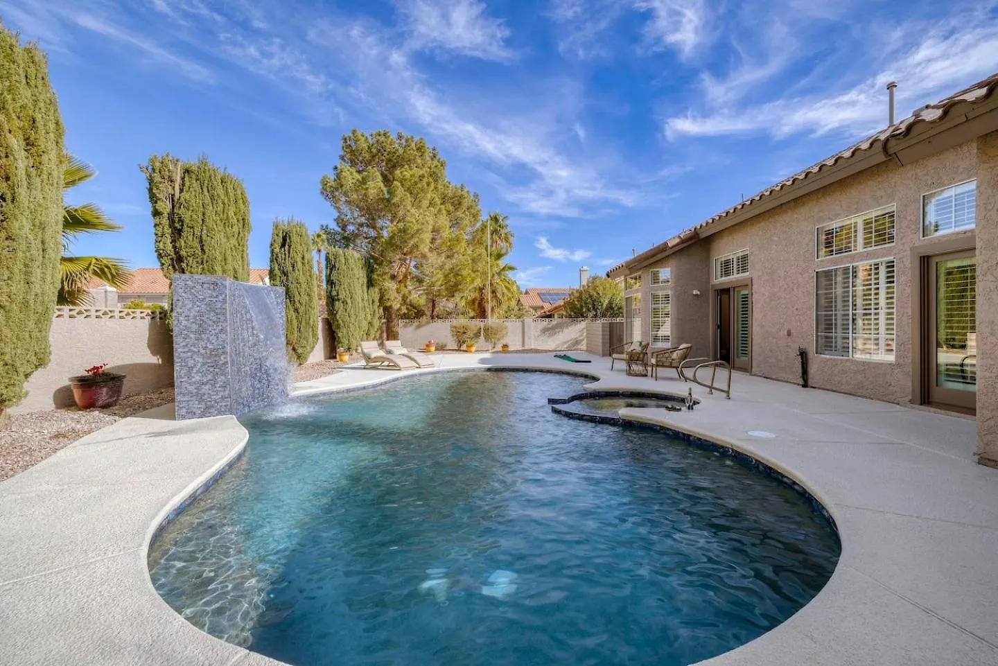 Brand New Listing Modern Hacienda Home Heated Pool Las Vegas Tatil Evi